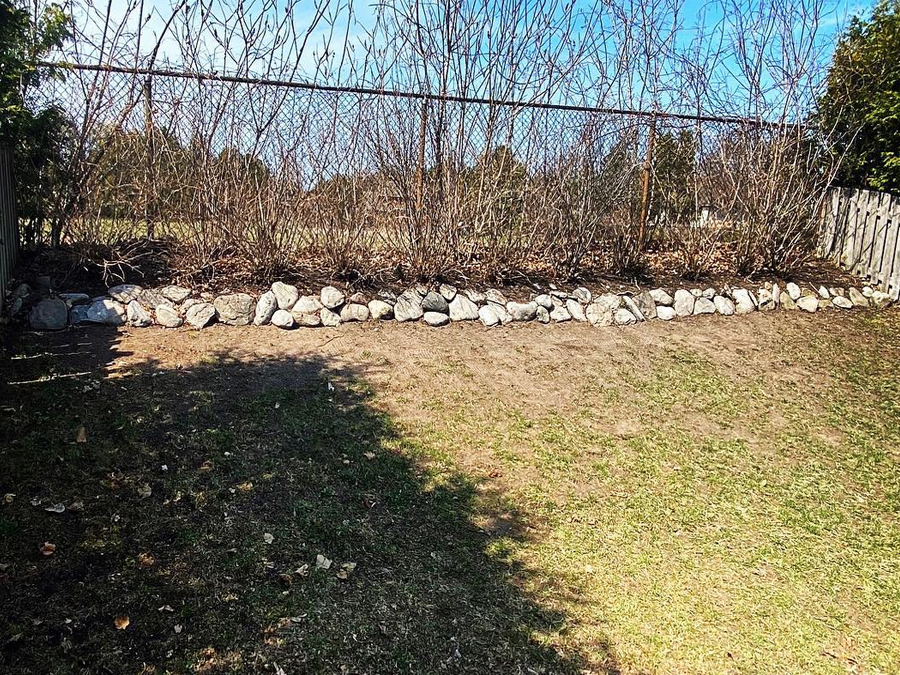 Back Yard Retaining Wall Before